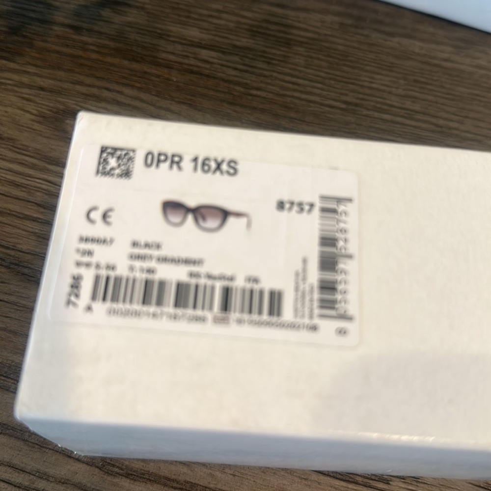 NWT Prada 56MM Cat Eye Sunglasses w/ Case & Cleaning Cloth - Picture 14 of 14